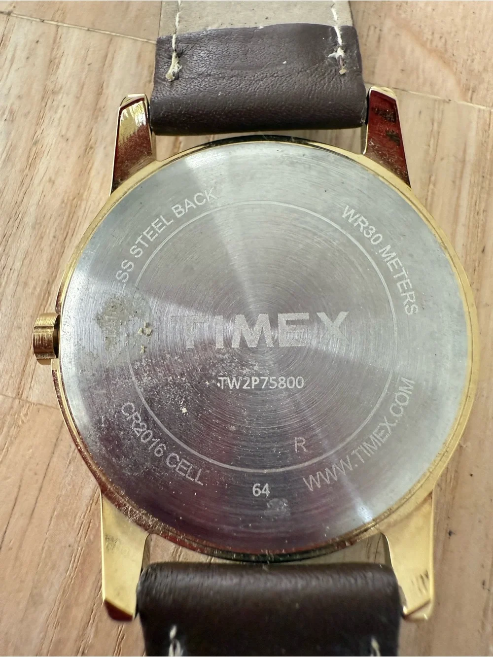 Timex gold tone easy read brown leather watch NEW BATTERY